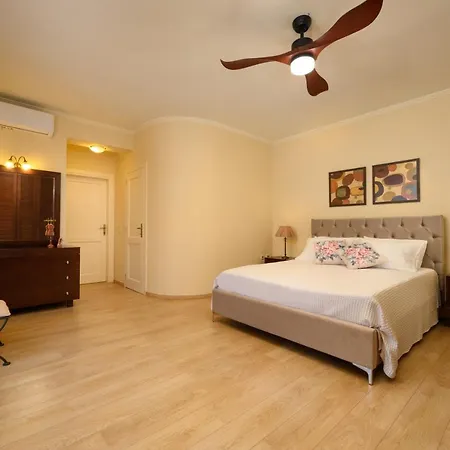 Aeras Luxury