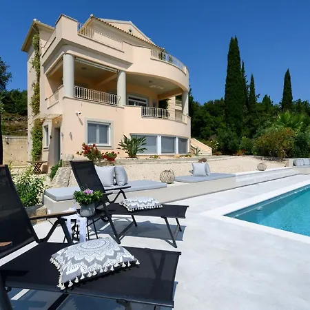 Villa Aeras Luxury
