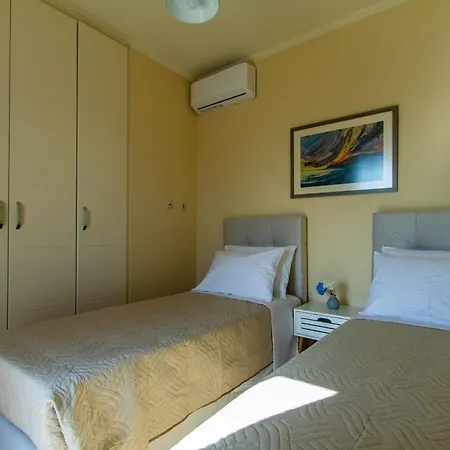 Villa Aeras Luxury *