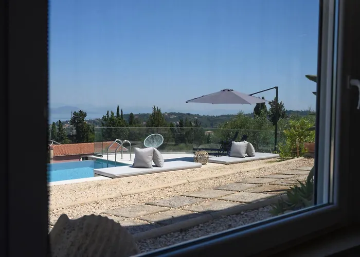 Villa Aeras Luxury *